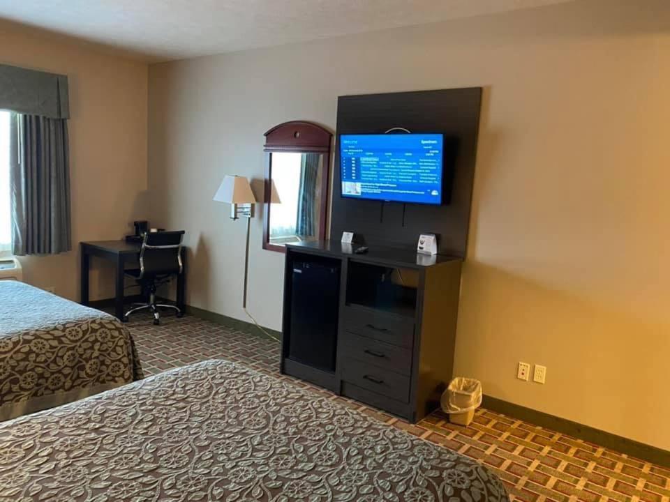 Days Inn By Wyndham Pentwater Dış mekan fotoğraf